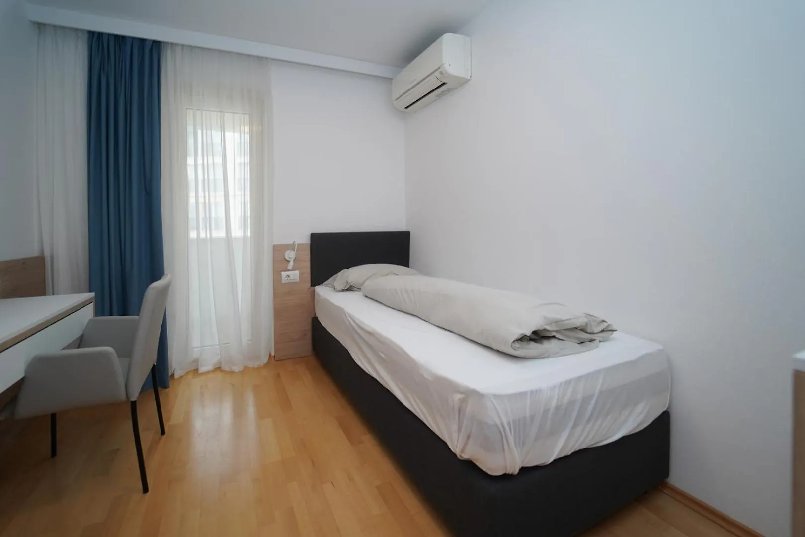 Garden Palace Pool Deluxe Apartment Umag